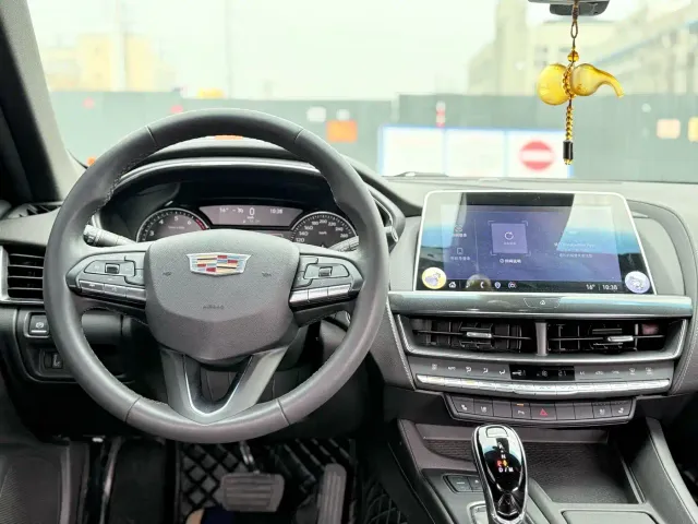 Cadillac CT5 — Фото автомобиля 12