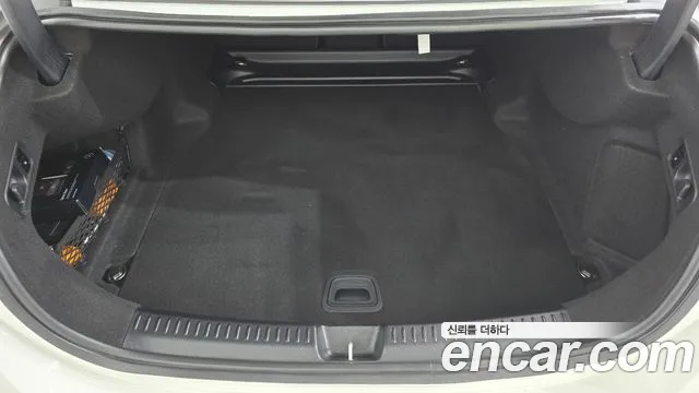 Mercedes-Benz E-Class W214 — Фото автомобиля 16