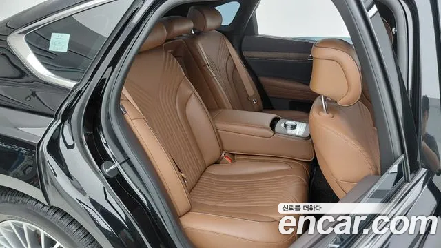 Genesis G80 Бензин 2.5 турбо AWD — Фото автомобиля 11