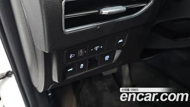 Hyundai Sonata Sonata (DN8) 2.0 LPG(Для проката) — Фото автомобиля 17