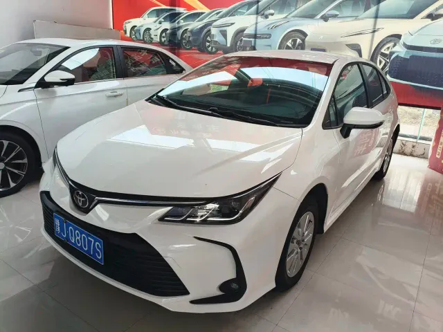 Фотография автомобиля — Toyota Corolla