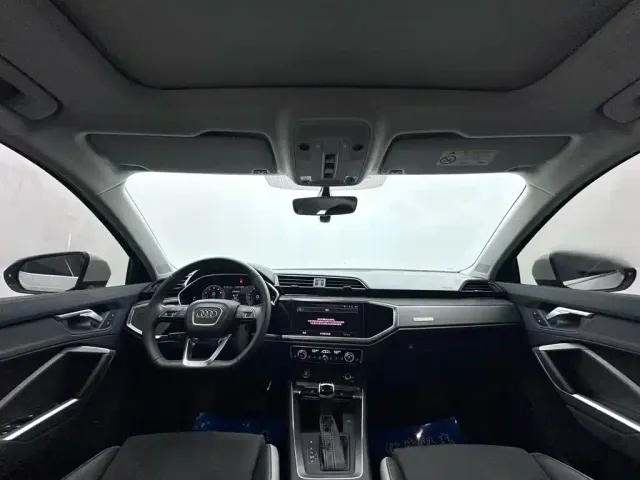 Audi Q3 — Фото автомобиля 11