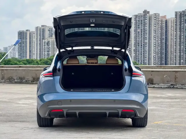 Nio ET5 Touring — Фото автомобиля 19