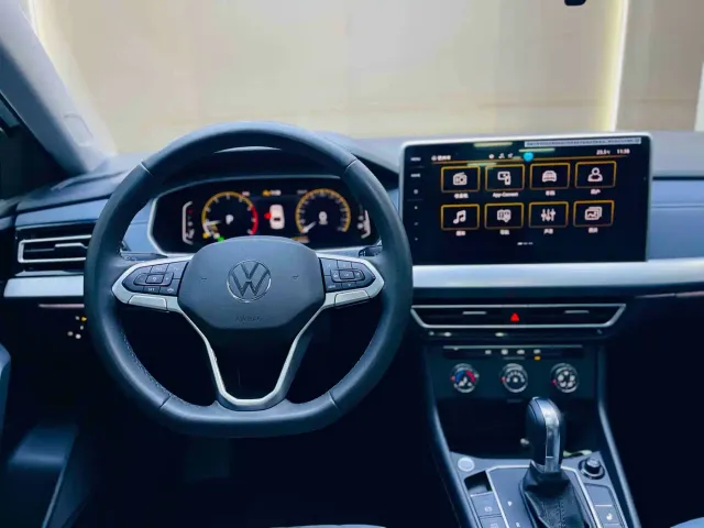 Volkswagen Lavida — Фото автомобиля 7