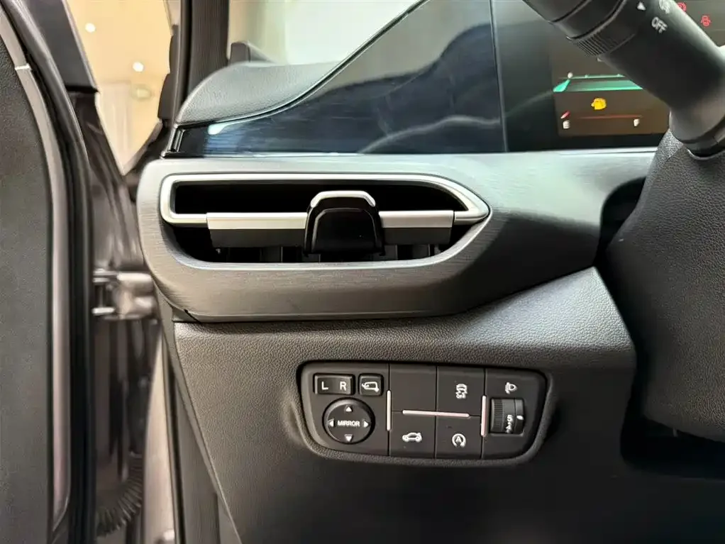 Changan Eado 2021 PLUS Blue Whale NE 1.4T GDI DCT Flagship — Фото автомобиля 9