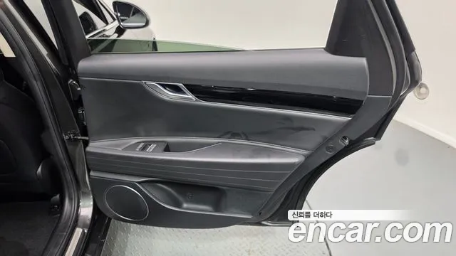 Genesis G80 Бензин 2.5 турбо AWD — Фото автомобиля 25