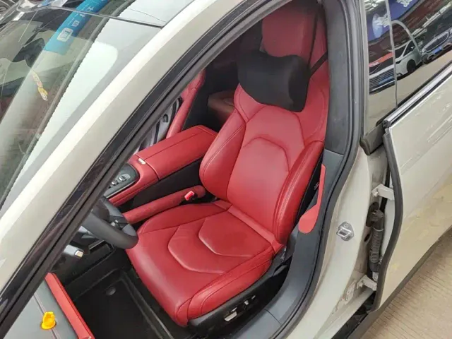Xiaomi SU7 — Фото автомобиля 14