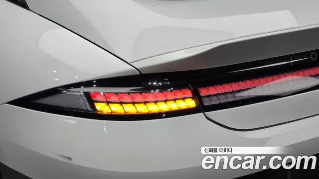 Hyundai Ioniq 6 — Фото автомобиля 8