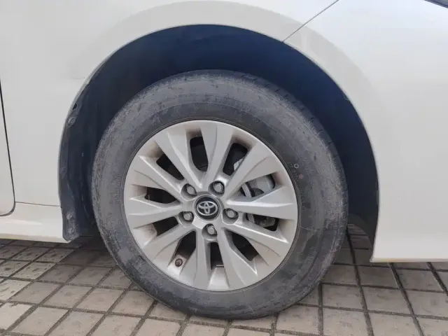 Toyota Corolla — Фото автомобиля 24