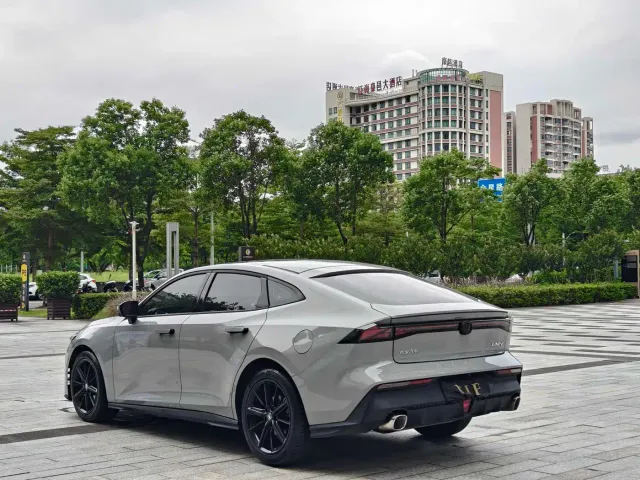 Changan UNI-V — Фото автомобиля 16
