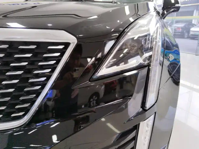 Cadillac XT5 — Фото автомобиля 5