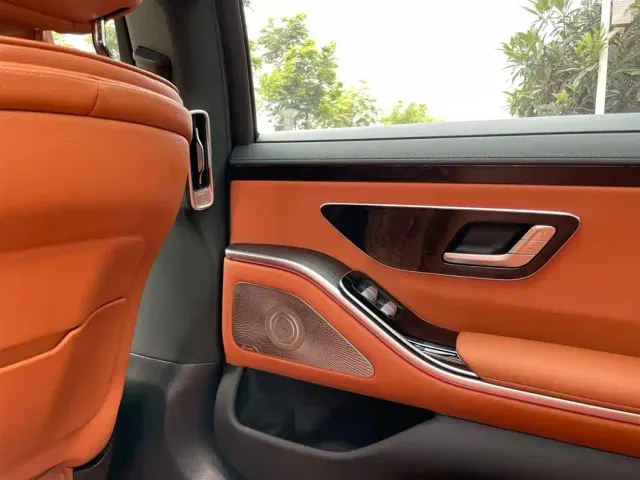 Mercedes-Benz S-Class — Фото автомобиля 15