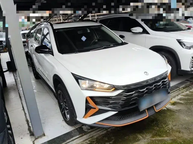 Dongfeng Yixuan GS — Фото автомобиля 3