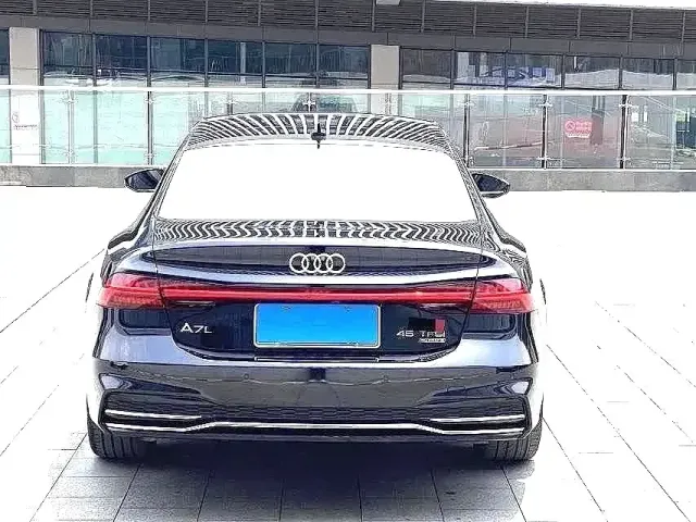 Audi A7L — Фото автомобиля 8