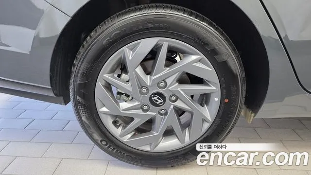 Hyundai Avante CN7 — Фото автомобиля 5
