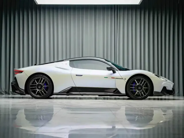 Maserati MC20 — Фото автомобиля 5
