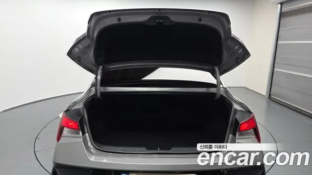 Hyundai Avante CN7 — Фото автомобиля 20