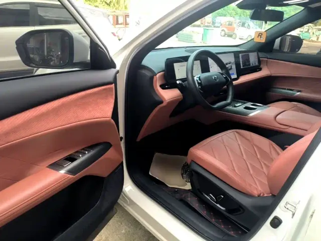 Changan CS75 Plus — Фото автомобиля 15