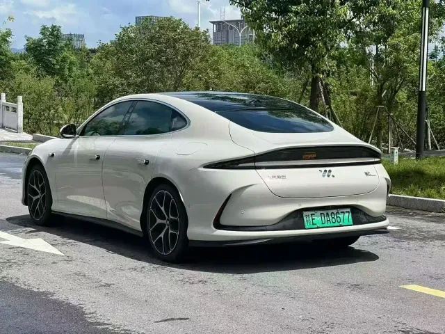 IM Motors L6 — Фото автомобиля 8