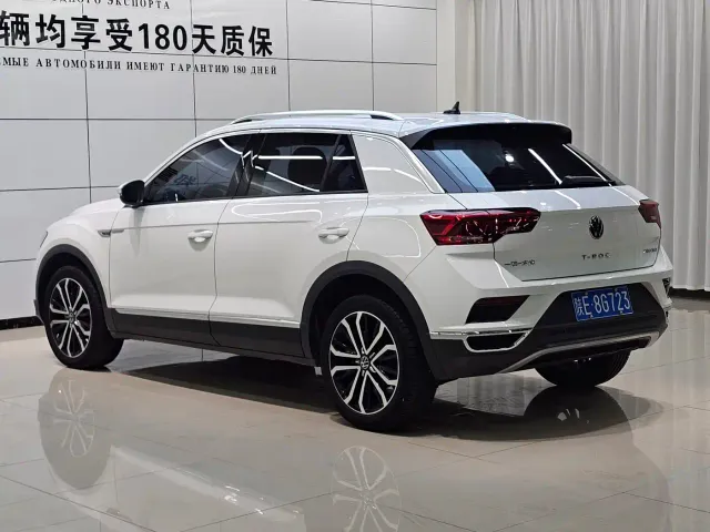 Volkswagen T-Roc — Фото автомобиля 4