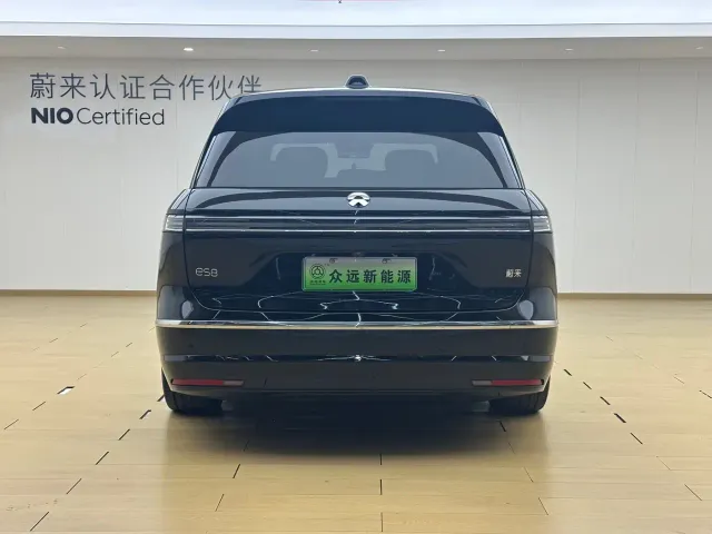 Nio ES8 — Фото автомобиля 28