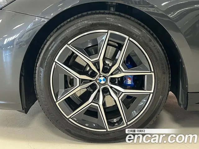BMW 5 Series G60 — Фото автомобиля 5