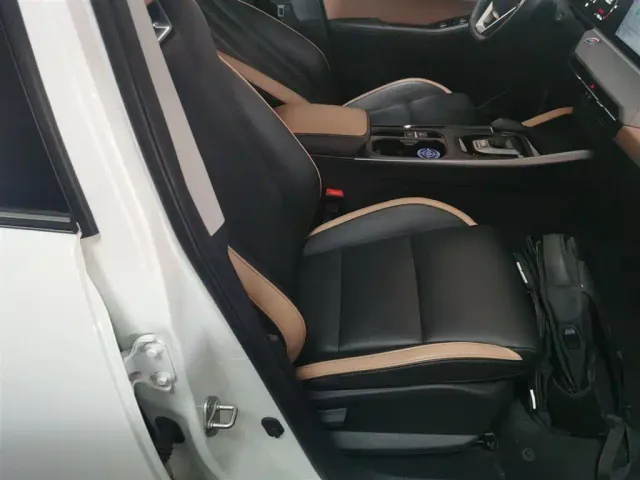 Geely Haoyue PRO — Фото автомобиля 24