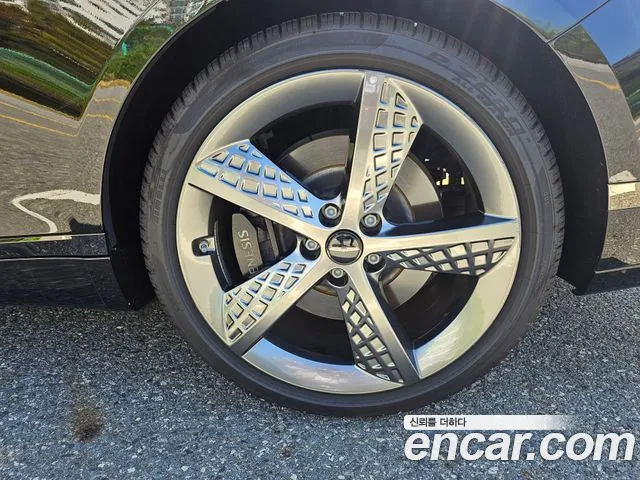 Genesis G80 RG3 — Фото автомобиля 6