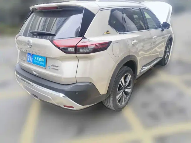 Nissan X-Trail 2023 e-POWER Super Hybrid Dual Motor AWD Supreme Edition — Фото автомобиля 2