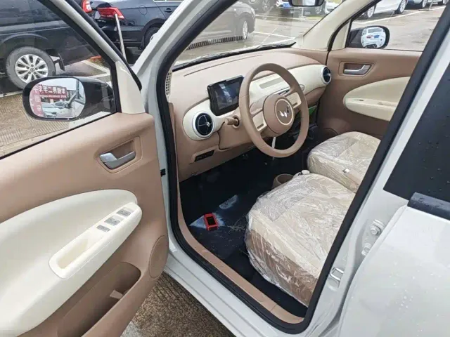 Wuling Hongguang Mini EV — Фото автомобиля 15