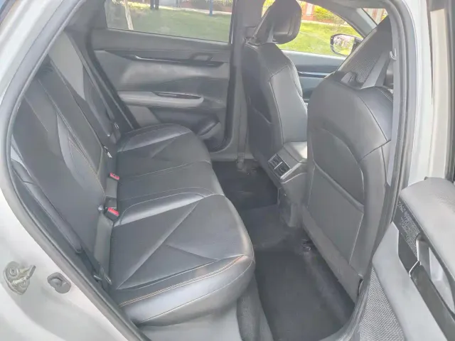 Changan Changan UNI-V 2023 1.5T Sport Edition — Фото автомобиля 8