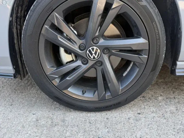 Volkswagen Golf — Фото автомобиля 9