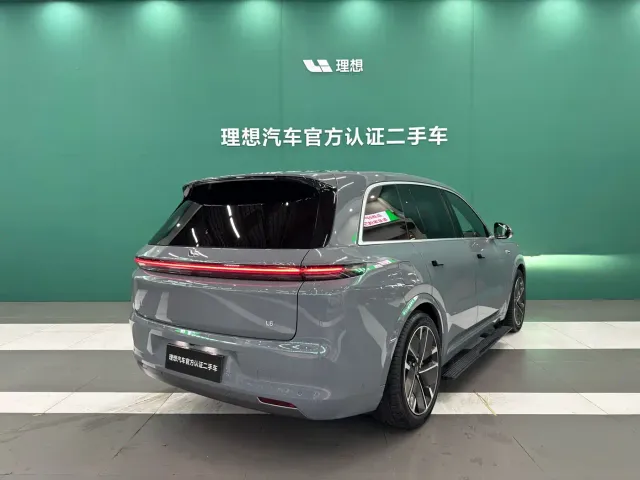 Li Auto L8 — Фото автомобиля 8