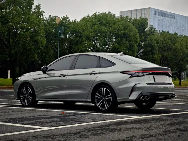 Chery Arrizo 8 — Фото автомобиля 6