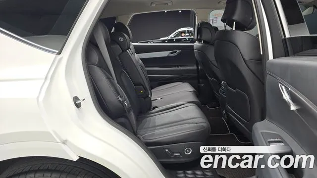 Genesis GV80 — Фото автомобиля 17