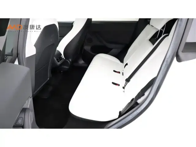 Tesla Model Y — Фото автомобиля 7