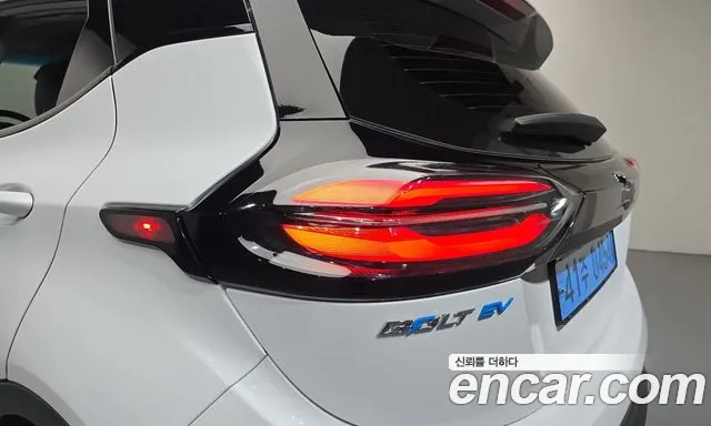 Chevrolet Bolt EV New — Фото автомобиля 8