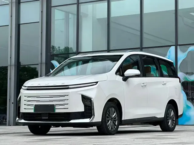 Фотография автомобиля — Maxus G50 PHEV