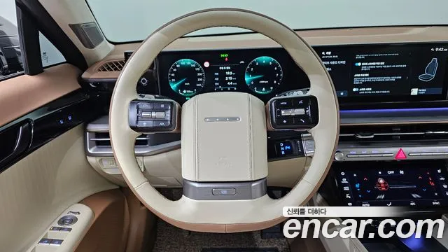 Hyundai Grandeur Grandeur (GN7) 2.5 Бензин 2WD — Фото автомобиля 14