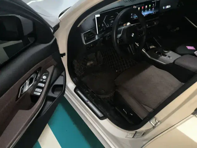 BMW 3 Series — Фото автомобиля 13