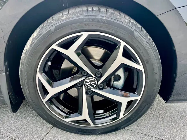 Volkswagen Passat — Фото автомобиля 24