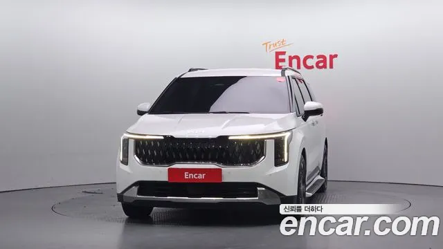 Kia Canival — Фото автомобиля 3