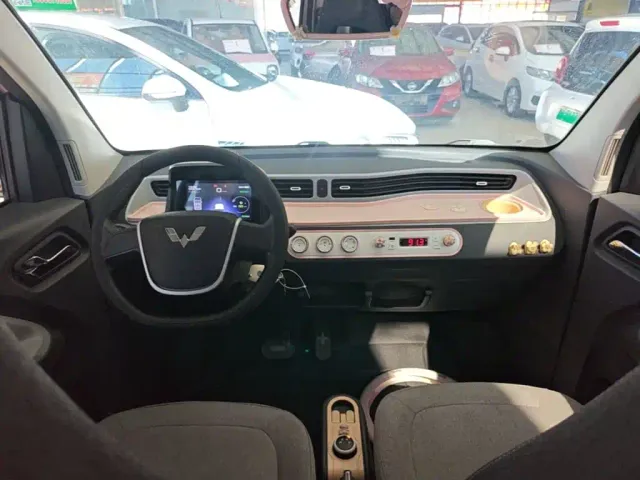 Wuling Hongguang Mini EV — Фото автомобиля 9