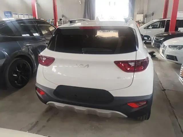 Kia KX1 — Фото автомобиля 5