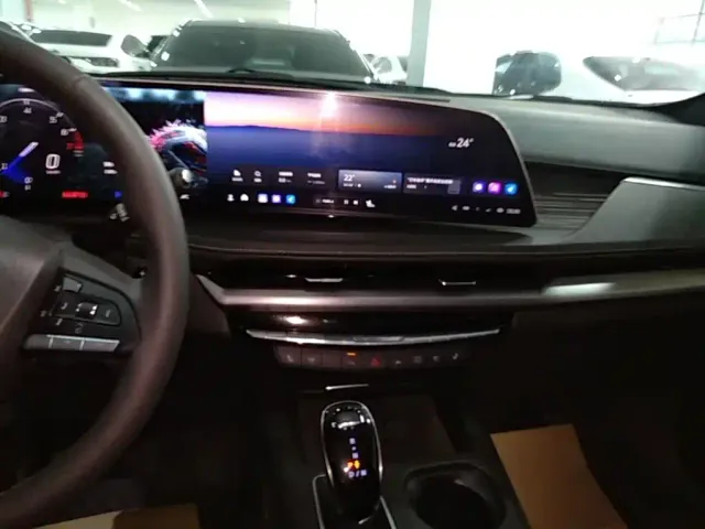 Cadillac XT4 — Фото автомобиля 12