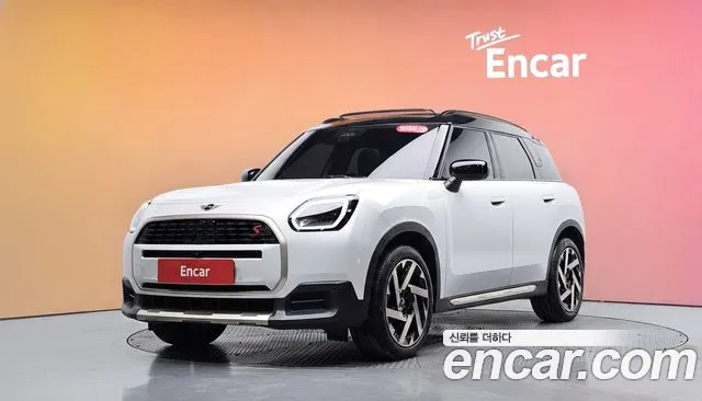Фотография автомобиля — MINI Countryman 3rd Gen
