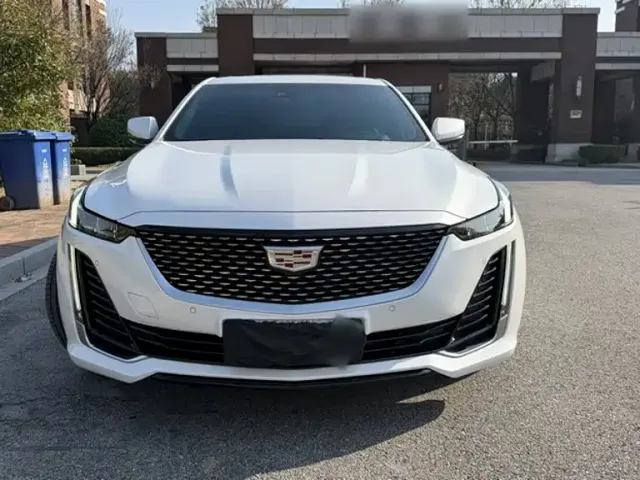 Cadillac CT5 — Фото автомобиля 3
