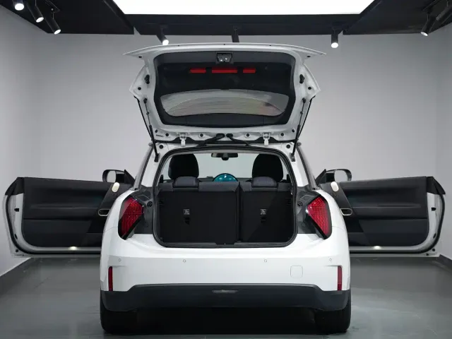 MINI Cooper — Фото автомобиля 3