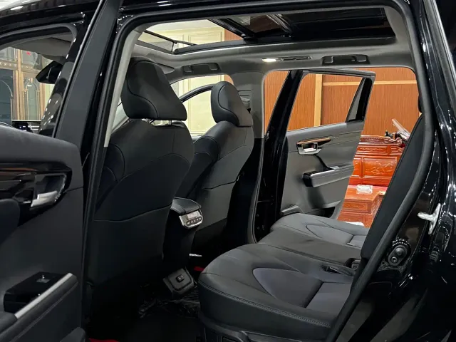 Toyota Highlander — Фото автомобиля 12
