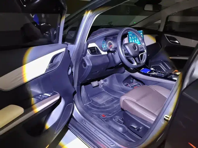 BYD Song MAX — Фото автомобиля 12